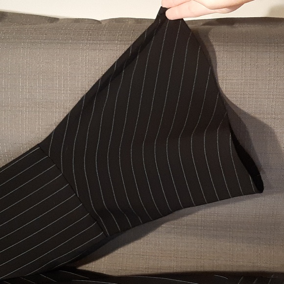 Asymmetrical Pinstripe Top with flare sleeves - Picture 3 of 11